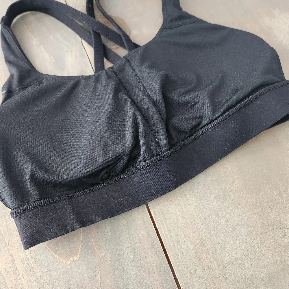 Lululemon Black Energy Sports Bra - Size 4 - Picture 8 of 11